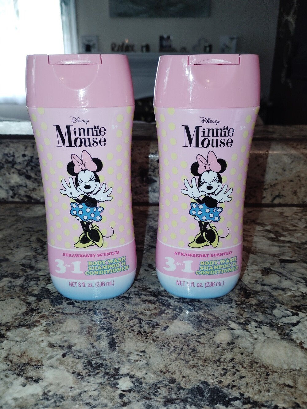 Strawberry Scented 3-in-1 Kids Body Wash, Shampoo & Conditioner - Pink Set 2